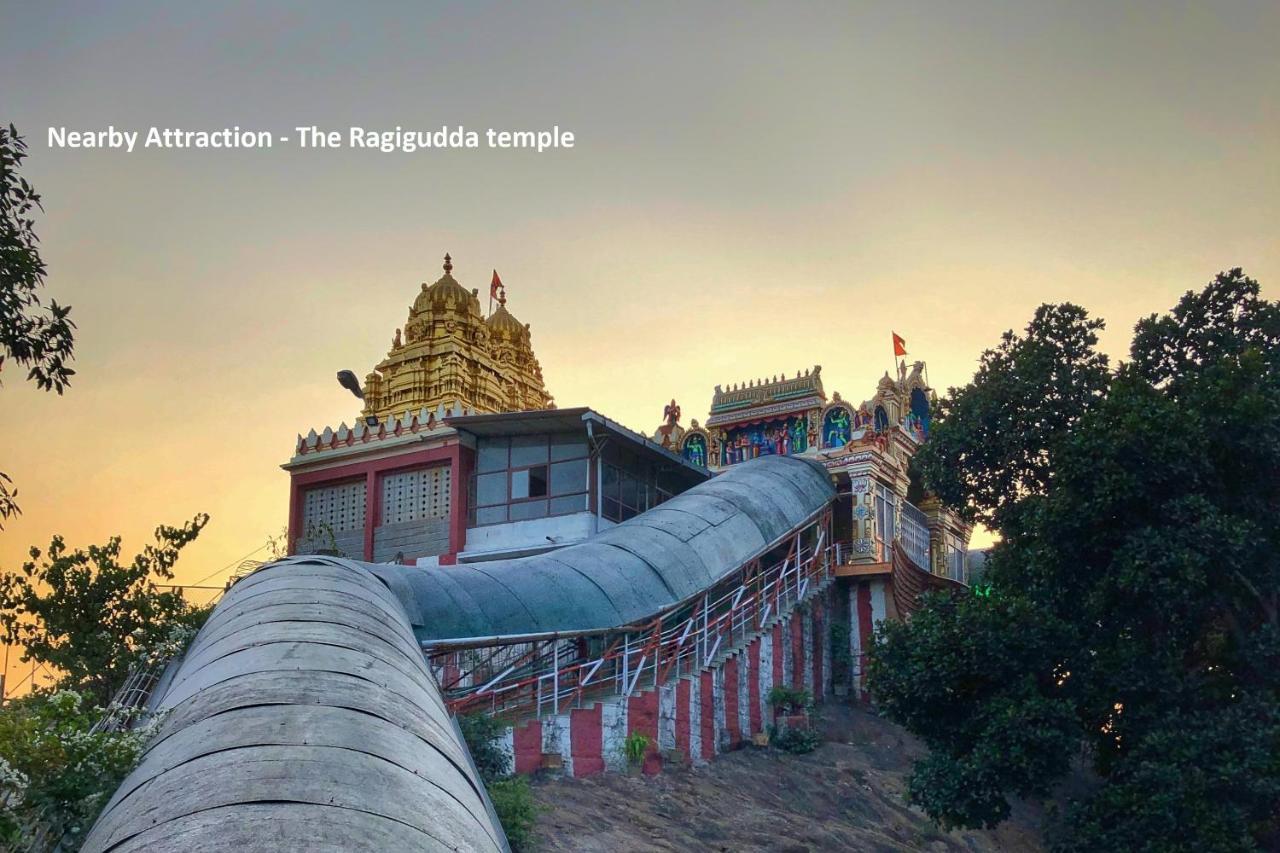 Oyo 10478 Raj Residency Hotel Bangalore Bagian luar foto