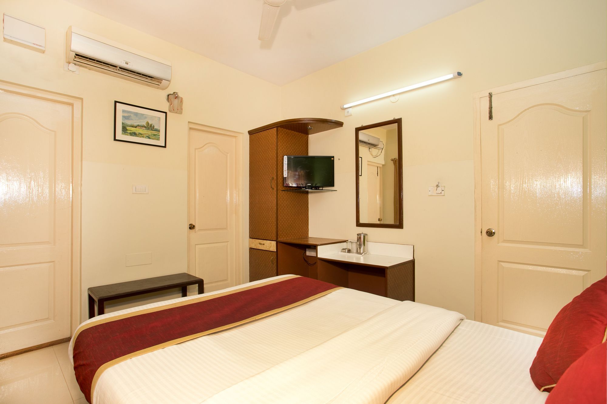Oyo 10478 Raj Residency Hotel Bangalore Bagian luar foto