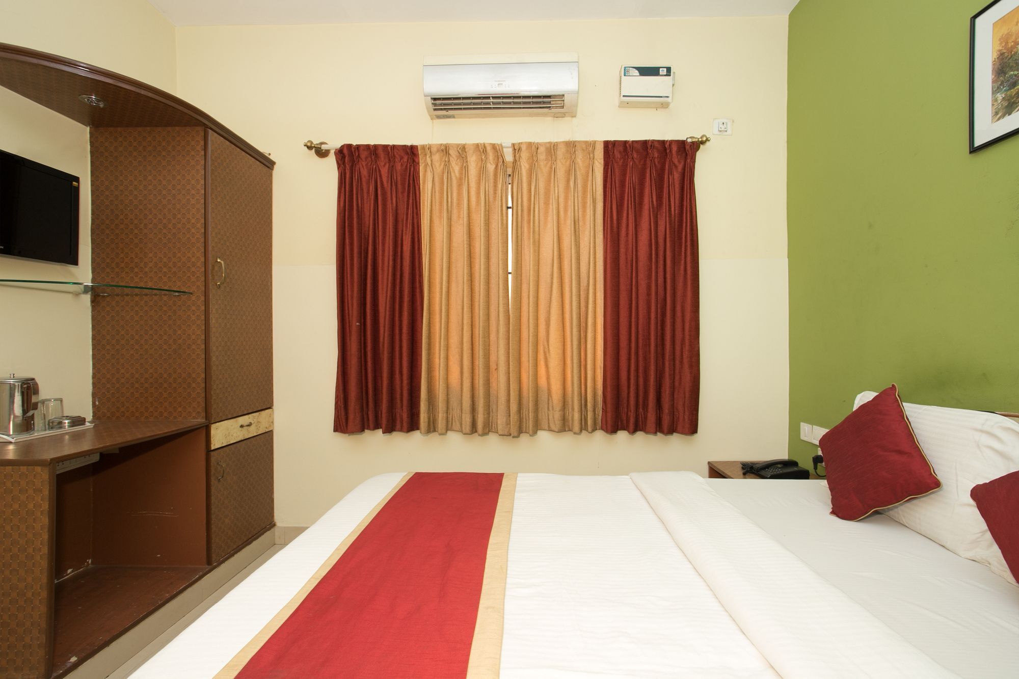 Oyo 10478 Raj Residency Hotel Bangalore Bagian luar foto