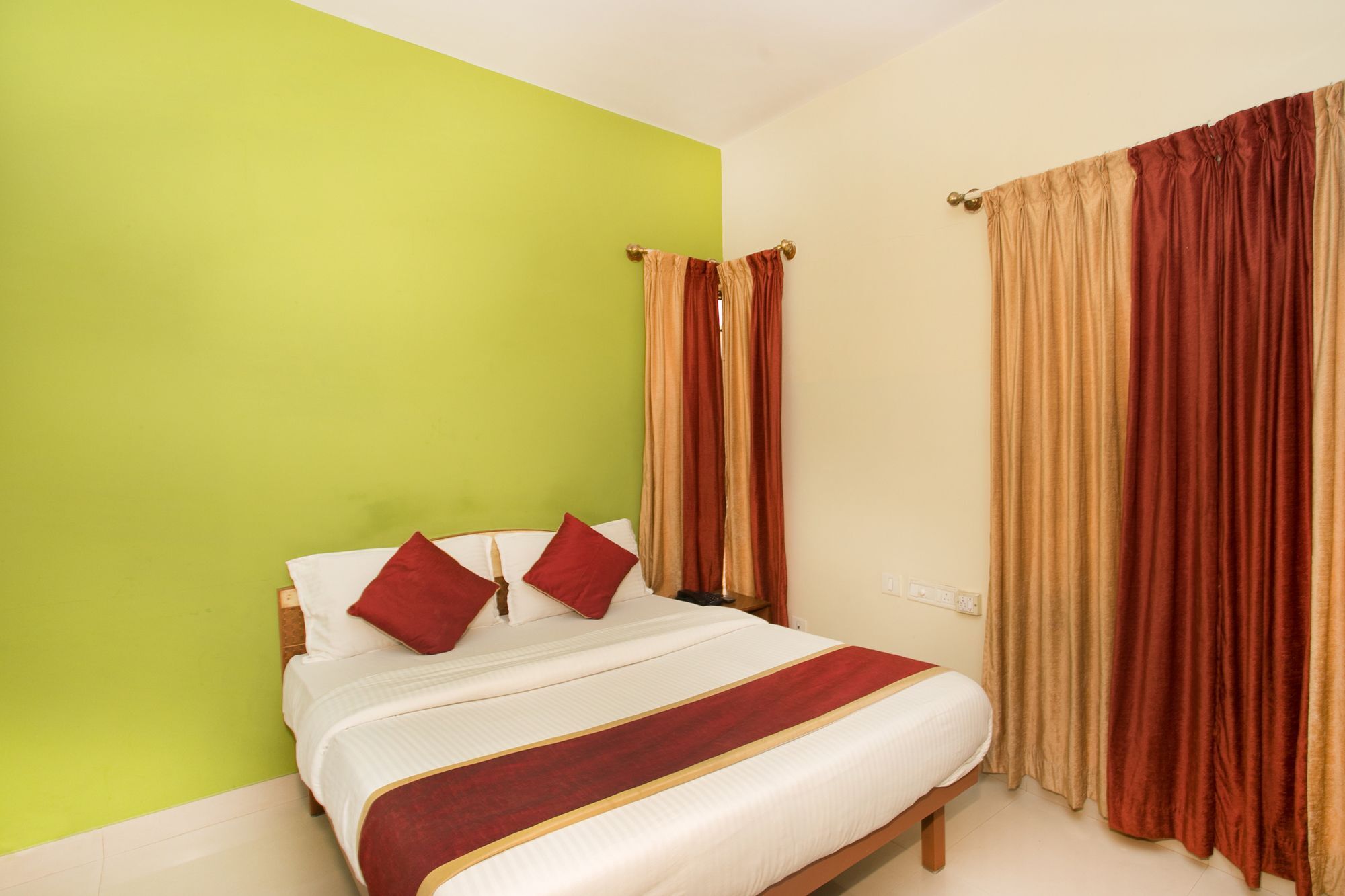 Oyo 10478 Raj Residency Hotel Bangalore Bagian luar foto